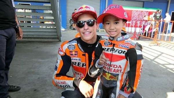 6 Potret Winnie Pembalap Cilik dan Penggemar Berat Marc Marquez