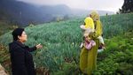 Momen Ani dan SBY Mengenang Pendakiannya ke Gunung Lawu