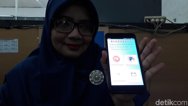 Cegah Calo e-KTP di Brebes, Kini Ada Aplikasi Blakasuta Cegah Calo e-KTP di Brebes, Kini Ada Aplikasi Blakasuta