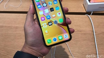 iPhone XR kuning. (Foto: detikINET/Adi Fida Rahman)