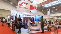 Suasana Booth Yayasan Dharma Bhakti Astra (YDBA) dalam Pameran Trade Expo Indonesia 2018 di ICE BSD City. Sebanyak 8 UMKM Kerajinan mitra YDBA. Istimewa/dok YDBA