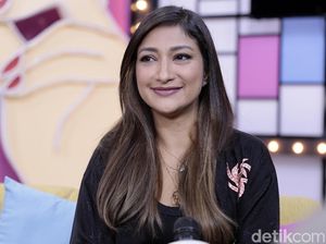 Ya Ampun! Rahma Azhari Malah Dikira Selingkuhan Zack Lee