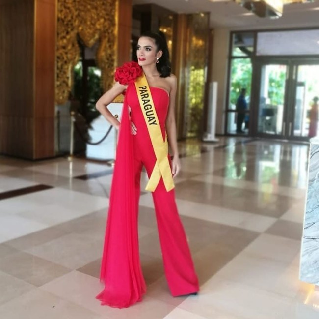 Clara Sosa cukup populer sebagai seorang chef. Dia memiliki program televisi berjudul La manana de Unicanal, di mana dia memperlihatkan aksinya memasak. Foto: Instagram @missgrandparaguay