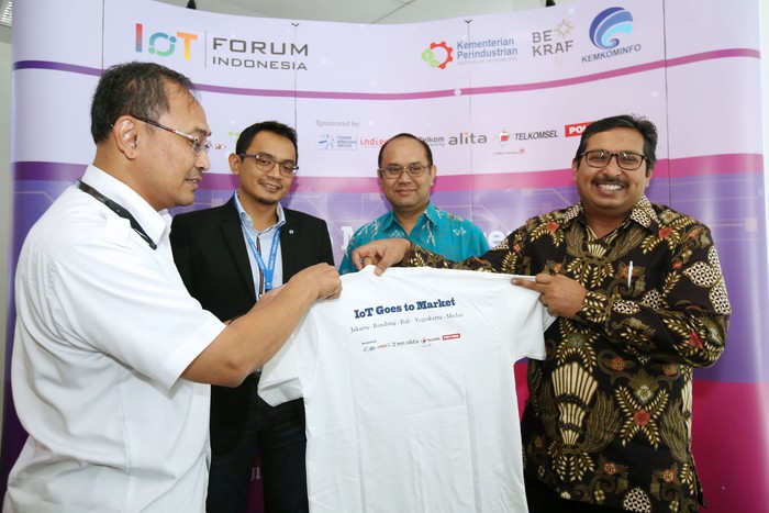 Para pembicara IoT Forum. Foto: Indonesia IoT Forum Para pembicara IoT Forum. Foto: Indonesia IoT Forum