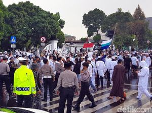 600 Aparat Kawal Aksi Bela Tauhid di Sukabumi