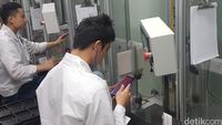 Yuk Lihat Pabrik OPPO di Shenzhen, Ada Ponsel 'Disiksa' Juga Lho
