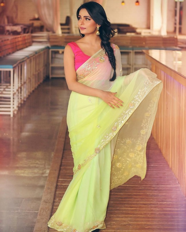 Seperti dikutip Times of India, Sonal mengaku pernah mendapatkan pelecehan seksual dari casting director dan fotografer terkenal Raja Bajaj, yang juga ayah dari aktris televisi Sheena Bajaj. Pengakuan tersebut diungkapkannya dalam wawancara dengan Bombay Times. “Semua ini bermula saat aku mulai mencoba berbagai audisi dari sebuah casting website. Aku menghubungi nomer yang adai website itu dan diberitahu untuk datang audisi di Borivali. Pria yang memberitahuku itu ternyata ayah dari aktris Sheena Bajaj, Raja Bajaj,” ujarnya. Foto: Dok. Instagram