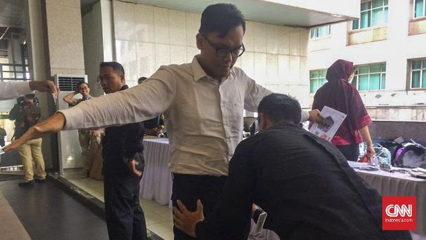 Orang-orang Pintar dari Jawa Kena Batu Jadi Joki CPNS di Maka