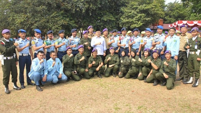 Kunjungi Kemah Menwa, Ketua MPR Kampanyekan Friendly Competition