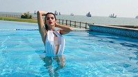Enjoying China, tulis Clara di caption fotonya (_clarasosa/Instagram)