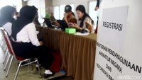 Jadwal tes CPNS itu dijadwalkan dimulai pada pukul 08.00 WIB namun tertunda karena ada kendala teknis.