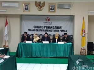 Videotron Langgar Aturan, Jokowi-Maruf Tidak Ditegur Bawaslu DKI
