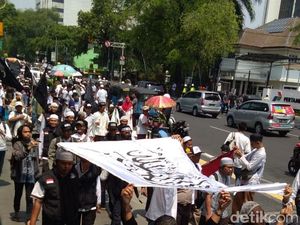 Massa Aksi Bela Tauhid Bergerak ke Kemenko Polhukam