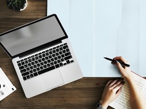 Kantor Esensial-Kritikal DKI Cuma Boleh Izinkan Pegawai WFO Jika Sudah Vaksin