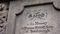 Foto: Pemakaman Greyfriars Kirkyard termasuk salah satu destinasi yang dikunjungi fans Harry Potter. Di sini ada makam Thomas Riddell, yang namanya mirip dengan nama asli Lord Voldemort (Ashleigh Gray/CNN)
