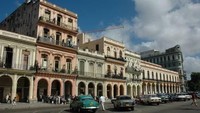 Kota Tua Havana di Kuba ini dibangun di abad ke-15. Kamu akan menemukan bangunan dengan arsitektur-arsitektur lama yang masih berdiri dengan kokohnya. Suasana jadul dapat trlihat dari jalanan, bangunan-bangunan, museum, katedral dan mobil-mobil antik yang mengitari kota. (UNESCO)