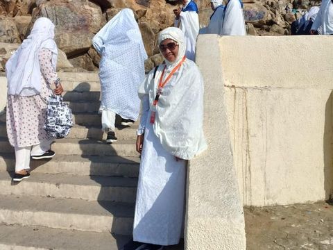 Cerita Haru Hijabers dapat Rezeki Tak Terduga Selama Perjalanan Umrah