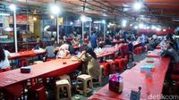 Ajak Keluarga Jajan Seafood Enak di 5 Warung Tenda Ini