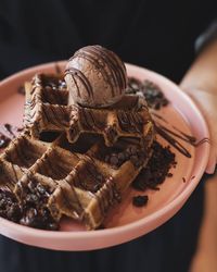 Santai Sore Sambil Cicip Kue dan Es Cokelat yang Enak di 5 Kafe Ini