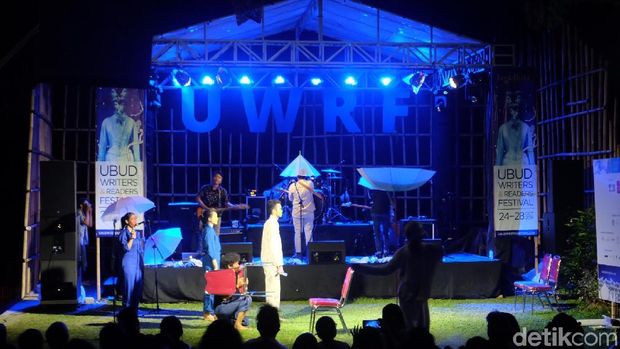 Menikmati Sajian Nyeni di Ubud Writers and Readers Festival 2018
