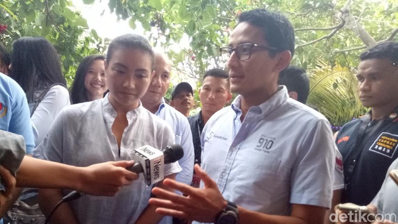 Sandiaga: Akhiri Hoax, Buat Meme Menghibur Saja