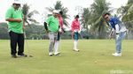 Melihat Aksi Menpora Imam Nahrawi Saat Bermain Golf