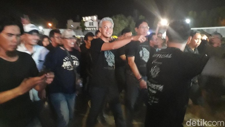 Ganjar Pranowo Tepati Janji Tonton Megadeth Ganjar Pranowo Tepati Janji Tonton Megadeth