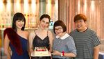 Kerennya Pose Matt Peranee Saat Ngopi dan Makan Es Krim