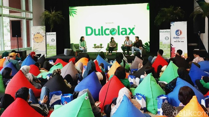 5 Tips Cegah Sembelit Saat Traveling