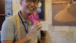 Gantengnya Addry Danuatmaja, Presenter yang Tak Bisa Lepas dari Kopi