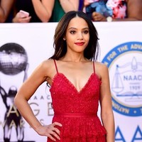 Penampilan awet muda Bianca juga didukung dengan tubuh langsing, busana stylish, serta makeup yang tidak menor. Foto: Getty Images