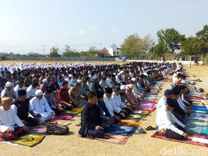Niat Sholat Istisqa untuk Imam dan Makmum, Ini Bacaan Lengkapnya