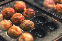 Rela Rugi! Pria Ini Jual Seporsi Takoyaki Seribu-an Untuk Anak Sekolah