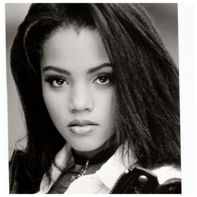 Bianca Lawson mulai berakting di usia sembiln tahun. Ia pun pernah tampil dalam iklan Barbie hingga Revlon. Berikut adalah pemotretannya ketika berusia 12 tahun. Wajahnya tak banyak berbeda dari sekarang. Foto: Instagram @biancajasminelawson
