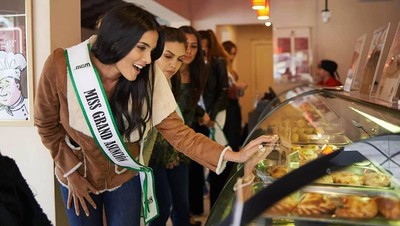 Cantiknya Chef Sekaligus Pemenang Miss Grand International 2018 Saat Masak