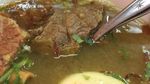 Hangatkan Badan Pagi Ini dengan Sarapan Soto Sulung yang Gurih Mantap