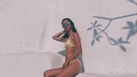  Tak jauh dari Uluwatu, Dana juga mampir ke Bingin Beach Surf yang populer di kalangan turis asing (dsloz/Instagram)