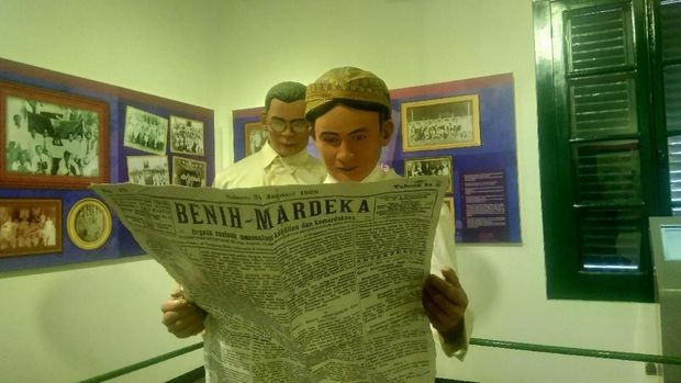 Napak Tilas Sumpah Pemuda: Dari Biola hingga Koran Tua
