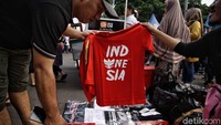 Momen Sumpah Pemuda ini dimanfaatkan pedagang untuk meraup keuntungan.