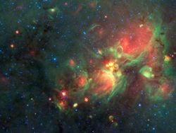 Deretan Nebula Menawan Tangkapan Teleskop Spitzer NASA