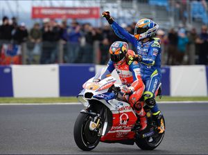 Momen Kocak Pebalap MotoGP Jadi Tukang Ojek