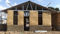 Penampakan rumah yang hampir rampung. Foto diambil pada 18 Oktober 2018 (Foto: Dok. Tim Penerangan Kogasgabpad)