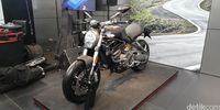 Ducati Monster 821. 