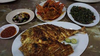 20 Seafood Enak di Warung Tenda
