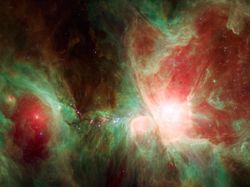 Deretan Nebula Menawan Tangkapan Teleskop Spitzer NASA