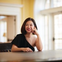 Wanita yang kini berbasis di Singapura tersebut adalah pemilik perusahaan investasi bernama SoGal yang mendukung start-up yang dibangun wanita dan orang minoritas. Foto: Instagram @pocketsun