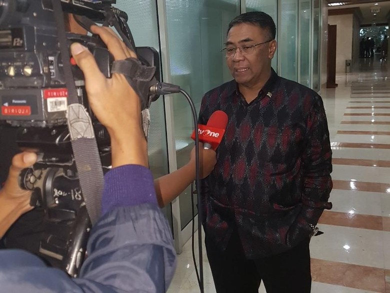 Fahri Hamzah Minta Prabowo Mundur, Gerindra Punya Tafsir Sendiri Fahri Hamzah Minta Prabowo Mundur, Gerindra Punya Tafsir Sendiri