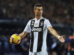 Berikutnya ada Cristiano Ronaldo. Penyerang Juventus itu ditaksir punya nilai transfer 123,6 juta euro (Rp2,1 triliun). Foto: Jennifer Lorenzini/Reuters