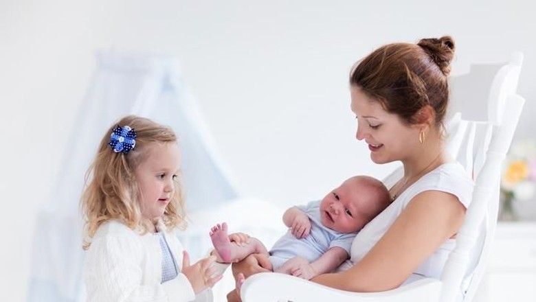 6 Tips Melakukan Tandem Nursing (Foto: iStock) 6 Tips Melakukan Tandem Nursing (Foto: iStock)