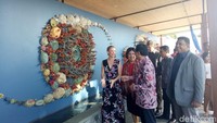 Foto: Harapan dari adanya instalasi ini masyarakat semakin sadar untuk melindungi kelestarian terumbu karang. Lewat instalasi ini,  masyarakat bisa turut menikmati keindahan alam bawah laut. (Aditya Mardiastuti/detikTravel)